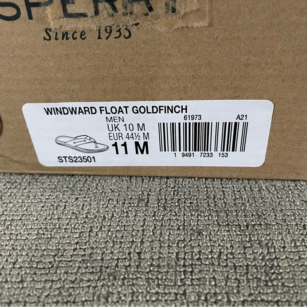 NWT Sperry Windward Float Men’s Flip Flops Goldfinch